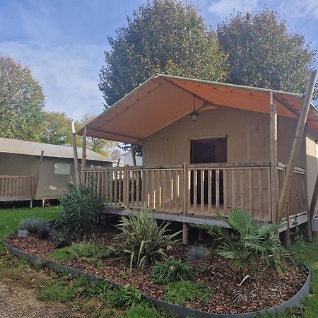 Camping Les Rives Du Lac Bois Morin Exterior foto