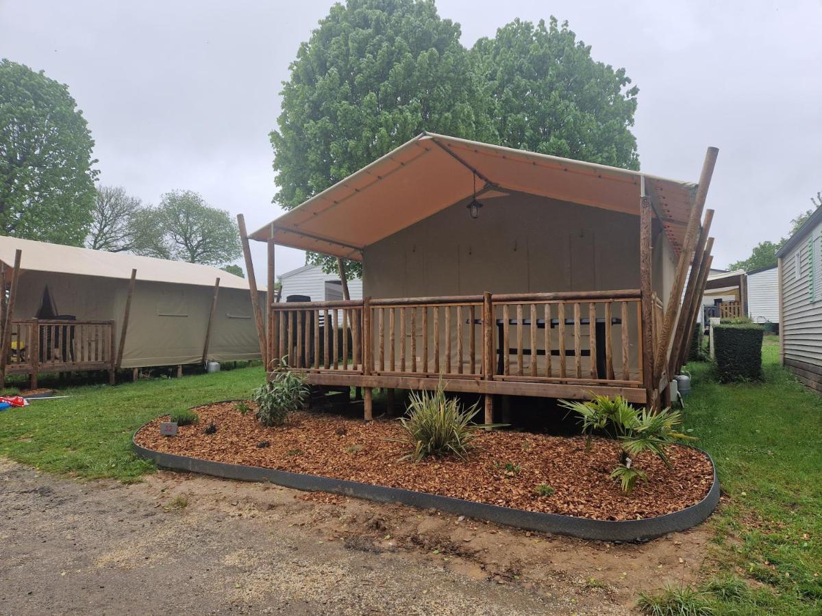 Camping Les Rives Du Lac Bois Morin Exterior foto